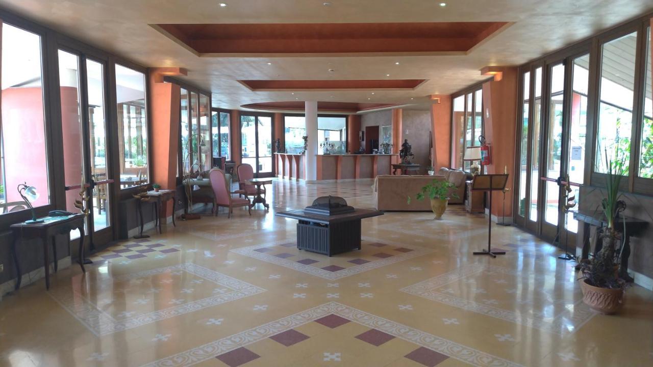 Tk Hotel - Ex Ares San Giovanni La Punta Εξωτερικό φωτογραφία
