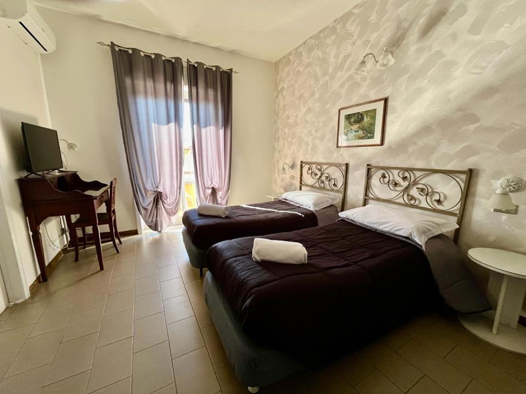 Tk Hotel - Ex Ares San Giovanni La Punta Εξωτερικό φωτογραφία